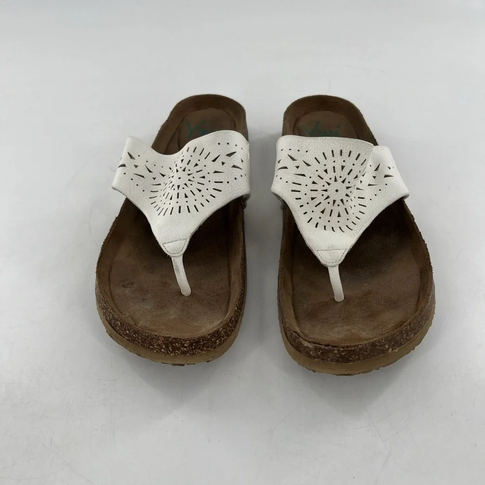 Yuu Womens White Flip Flop Thong Cork Flat 8 Sandal Philis Sunburst Cutout 9.5 M